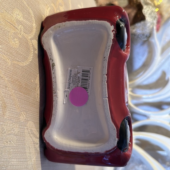 NWT SOAP DISPENSER - Picture 5 of 5
